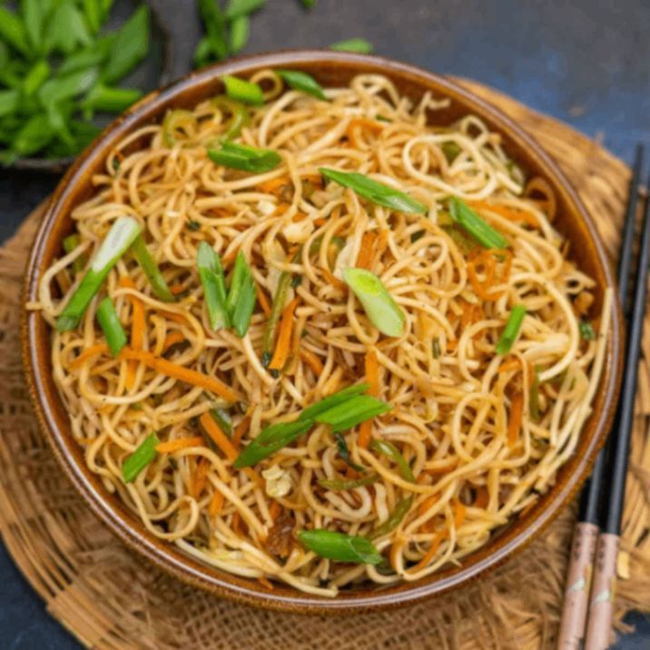 Veg Hakka Noodles in Guruvayoor